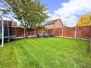 Photo 17- click for photo gallery